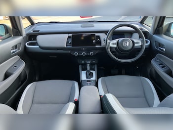 Used Honda Jazz 2021 for sale - 76234650: Photo