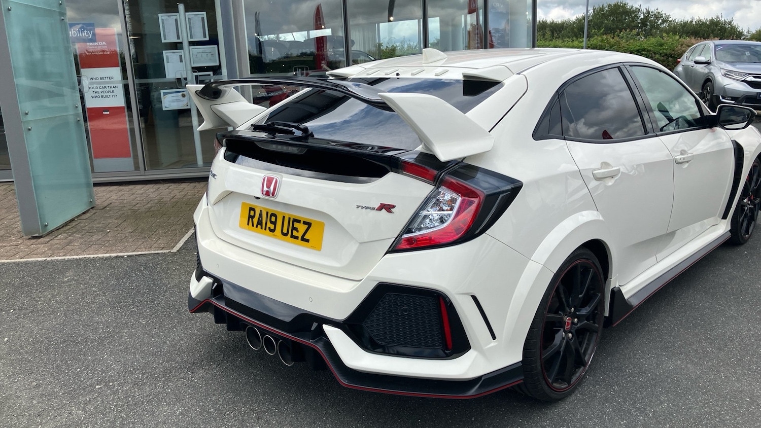 2019 Honda Civic 2.0 VTEC Turbo Type R GT 5dr Petrol Hatchback Hatchback Petrol - Picture 15 of 24
