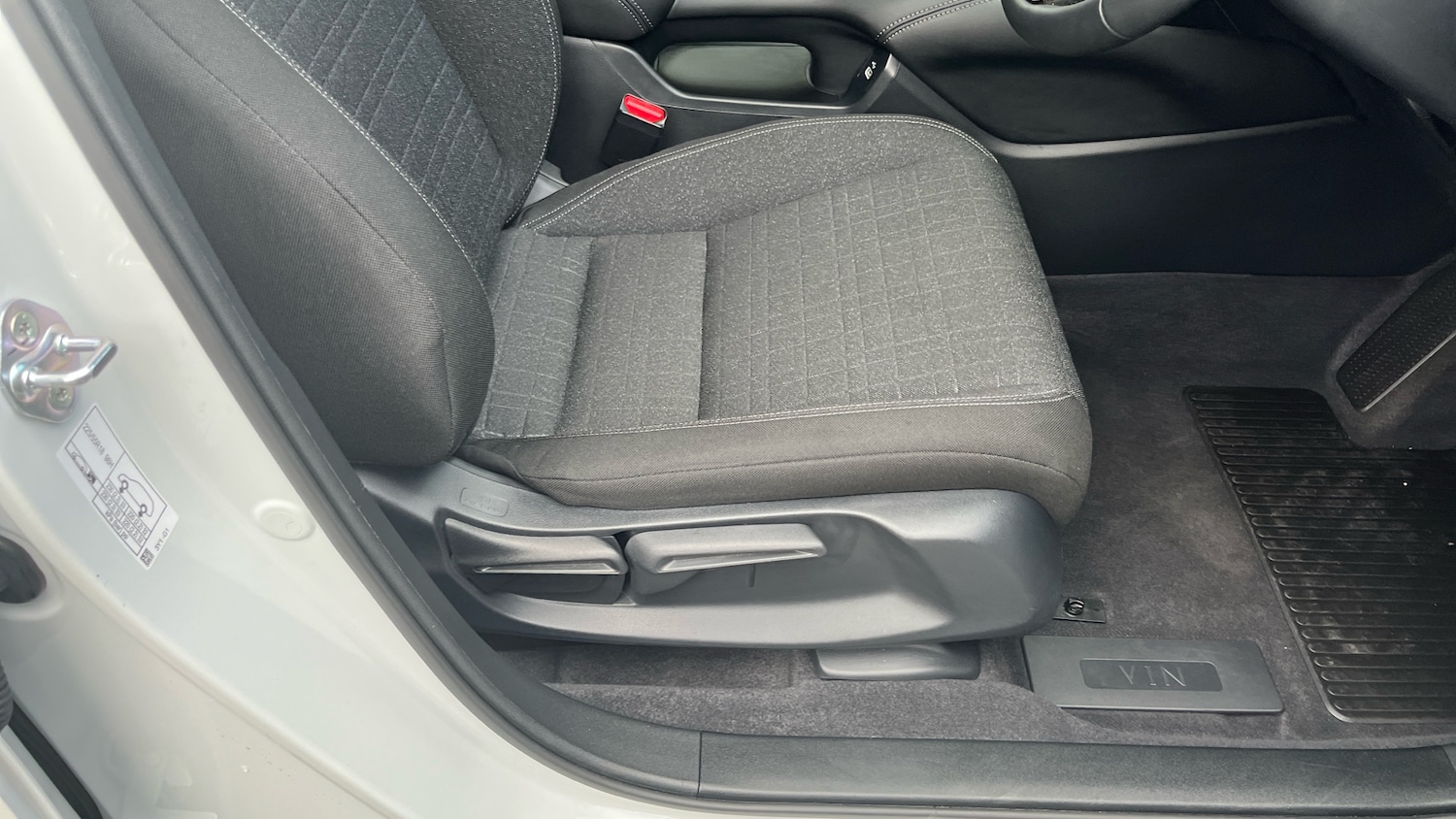 Used Honda ZR-V 2024 for sale - 76490401: Photo 17