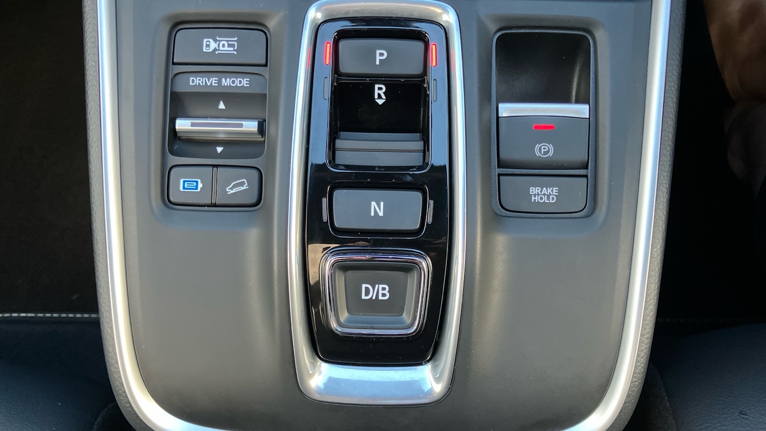 Used Honda CR-V 2024 for sale - 76959777: Photo 30