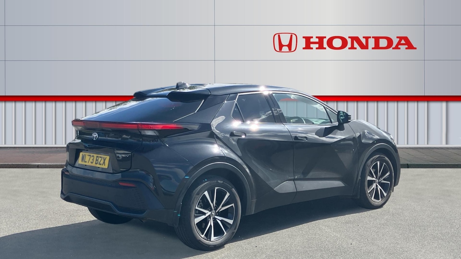Used Toyota C-HR 2023 for sale - 76057743: Photo 12
