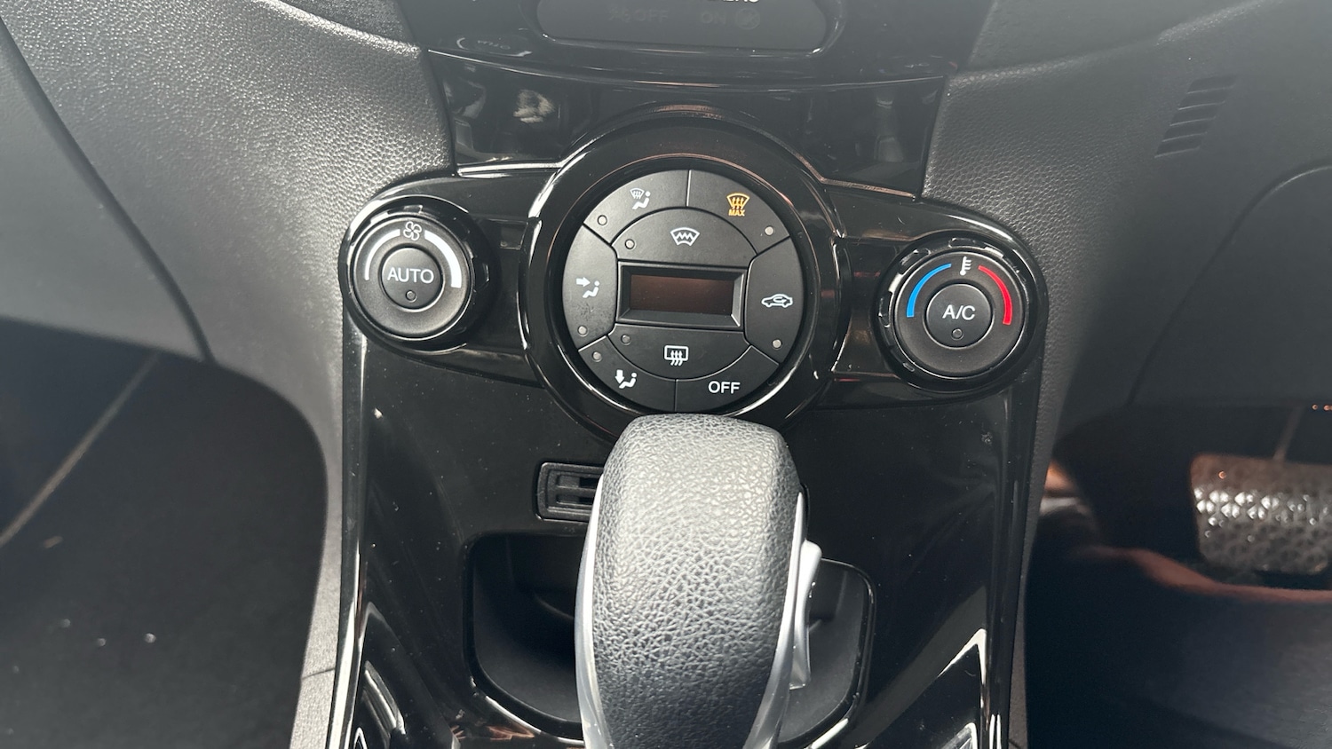 Used Ford Fiesta 2016 for sale - 77125635: Photo 23