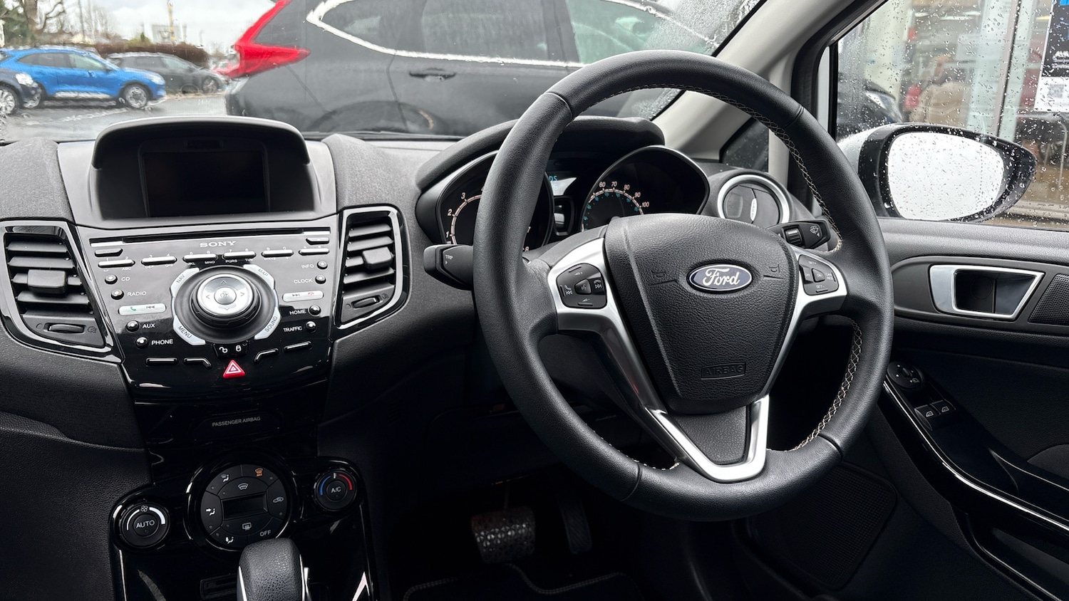 Used Ford Fiesta 2016 for sale - 77125635: Photo 9