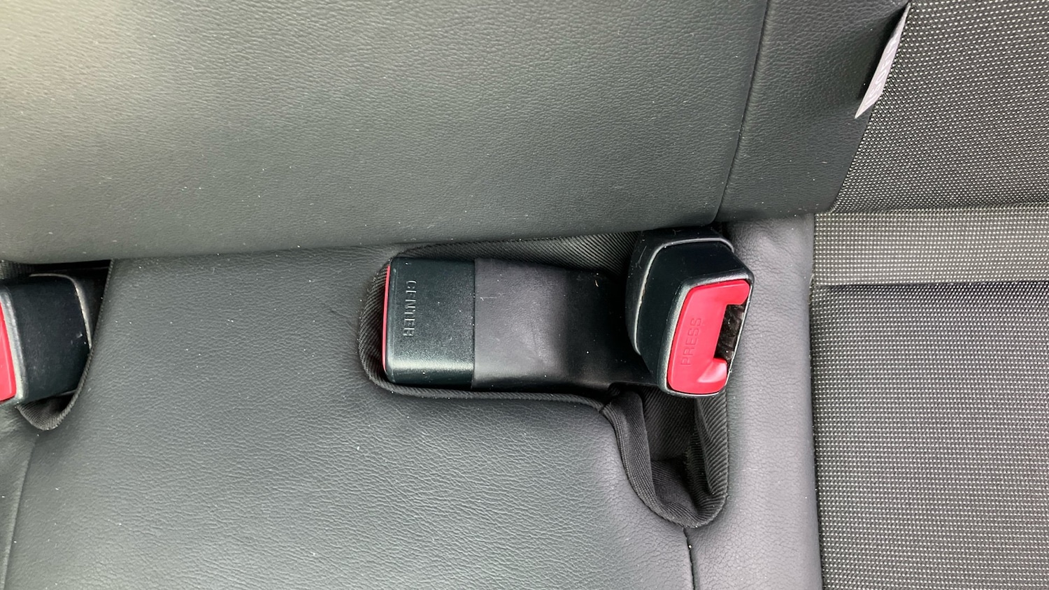 Used Toyota Yaris 2017 for sale - 77128054: Photo 17