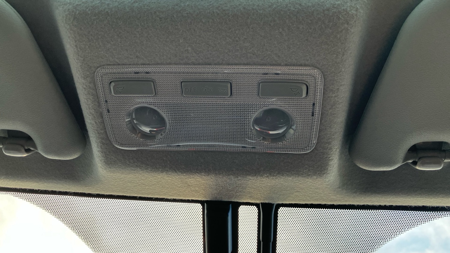 Used Toyota Yaris 2017 for sale - 77128054: Photo 31