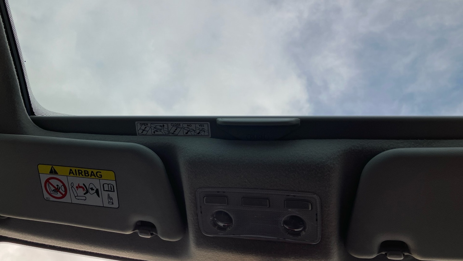 Used Toyota Yaris 2017 for sale - 77128054: Photo 33