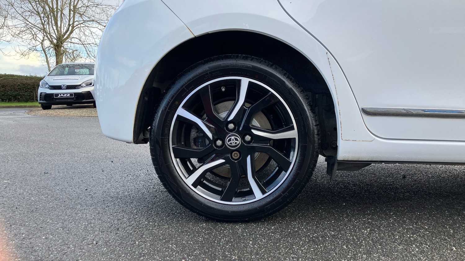 Used Toyota Yaris 2017 for sale - 77128054: Photo 7