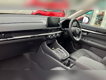 Used Honda CR-V 2025 for sale - 76146451: Photo 2