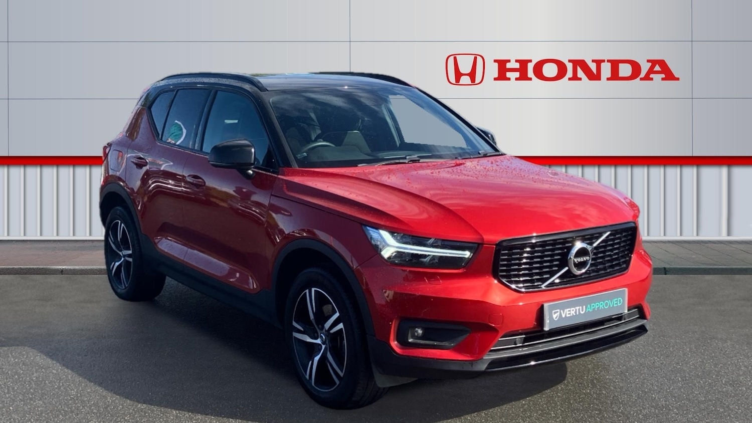 Used Volvo XC40 2021 for sale - 76064918: Photo 1