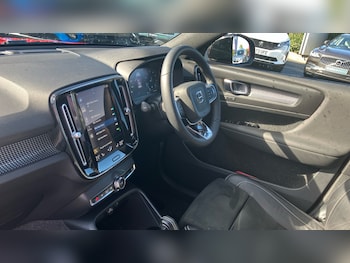 Used Volvo XC40 2021 for sale - 76064918: Photo