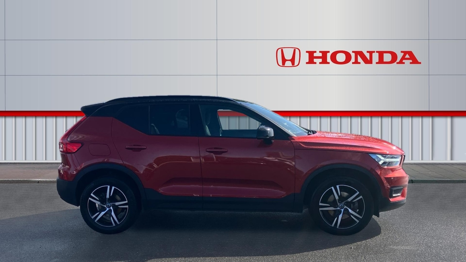 Used Volvo XC40 2021 for sale - 76064918: Photo 5