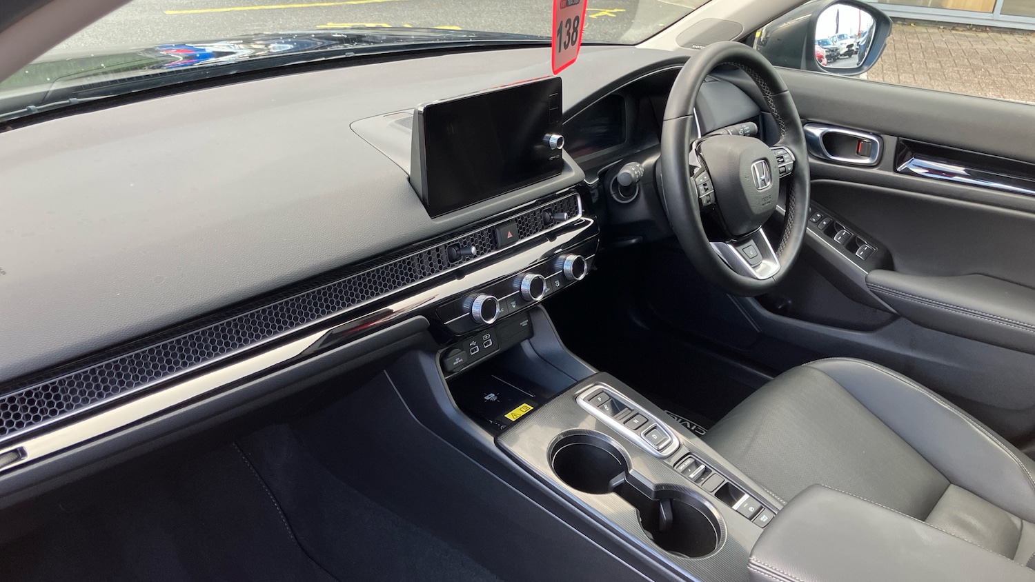 Used Honda Civic 2022 for sale - 76287845: Photo 2