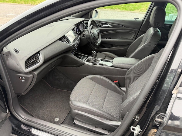 Used Vauxhall Insignia 2017 for sale - 76268603: Photo 8