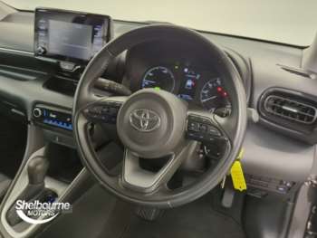 Used Toyota Yaris 2021 for sale - 74862827: Photo
