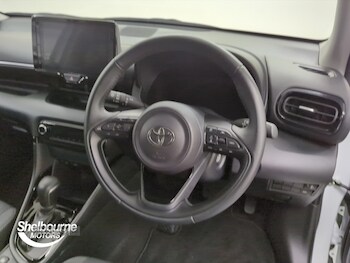 Used Toyota Yaris 2025 for sale - 76308359: Photo 4