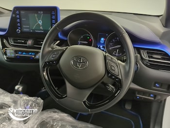 Used Toyota C-HR 2021 for sale - 75941996: Photo