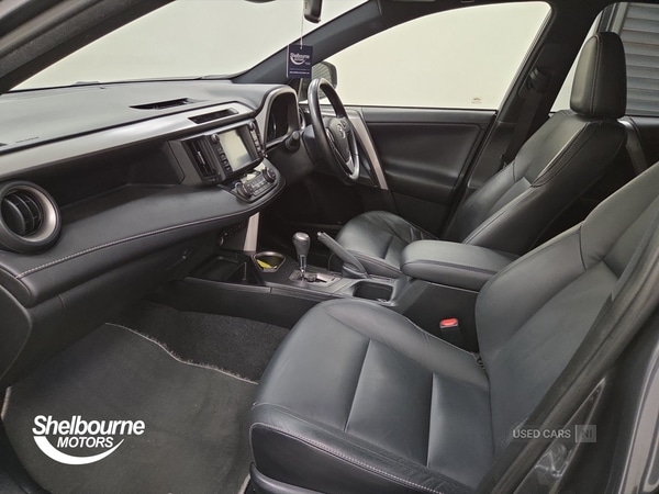 Used Toyota RAV4 2017 for sale - 77132339: Photo 10