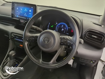 Used Toyota Yaris 2024 for sale - 75721276: Photo
