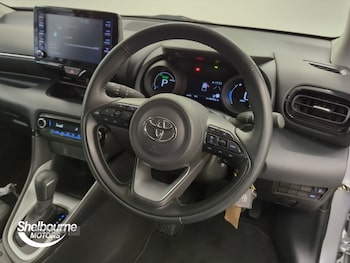 Used Toyota Yaris 2022 for sale - 77075093: Photo