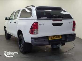 Used Toyota Hilux 2024 for sale - 74800102: Photo