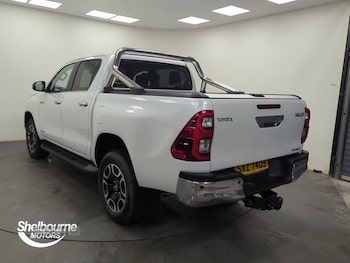 Used Toyota Hilux 2023 for sale - 76228203: Photo