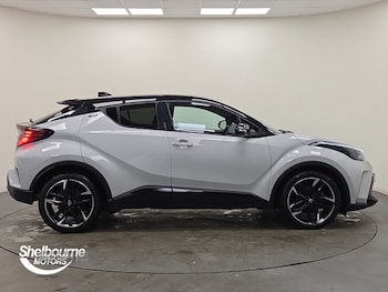 Used Toyota C-HR 2023 for sale - 77893356: Photo