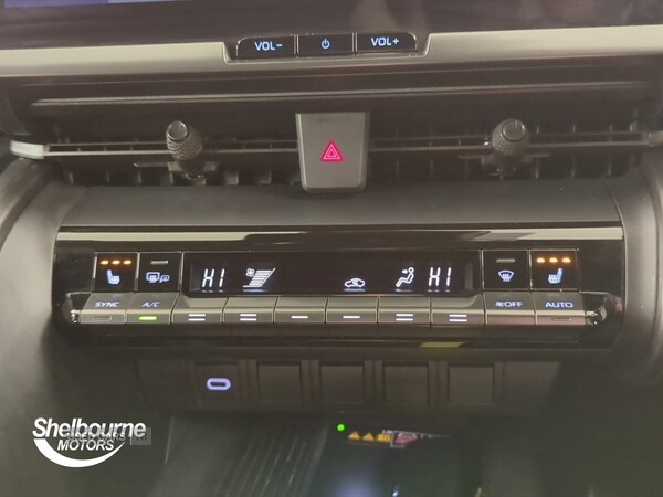 Used Toyota C-HR 2024 for sale - 76061212: Photo 26