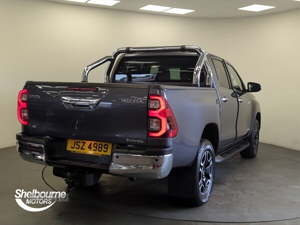 Used Toyota Hilux 2023 for sale - 75682472: Photo 12