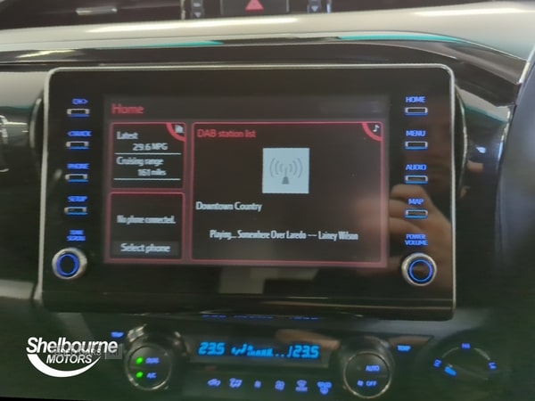 Used Toyota Hilux 2023 for sale - 75682472: Photo 29