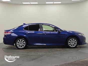 Used Toyota Camry 2019 for sale - 76887605: Photo