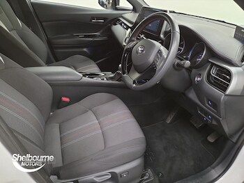 Used Toyota C-HR 2023 for sale - 77238810: Photo