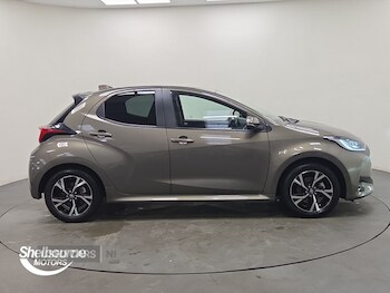 Used Toyota Yaris 2024 for sale - 77599298: Photo