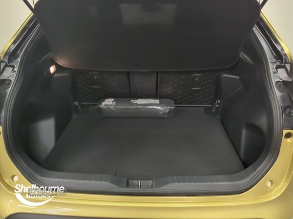 Used Toyota Yaris Cross 2022 for sale - 76539349: Photo 18