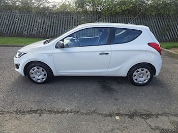 Used Hyundai i20 2013 for sale - 79465913: Photo