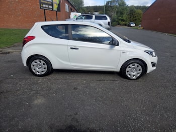 Used Hyundai i20 2013 for sale - 79465913: Photo