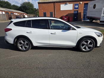 Used Ford Focus 2020 for sale - 79512476: Photo