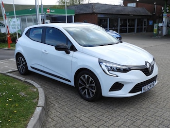 Used Renault Clio 2023 for sale - 78183550: Photo