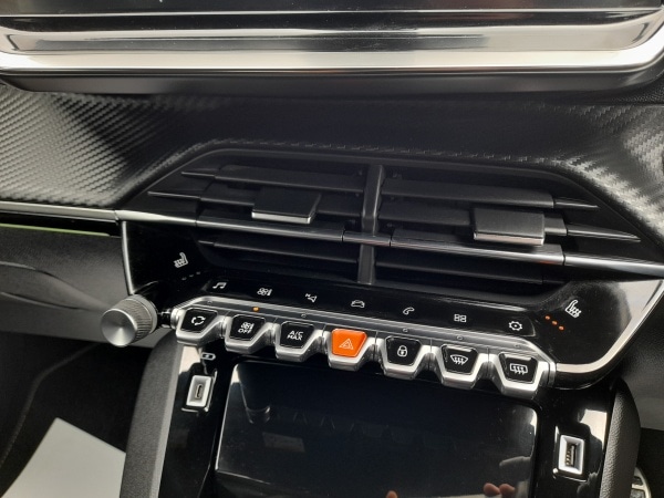 Used Peugeot 208 2021 for sale - 77129387: Photo 17