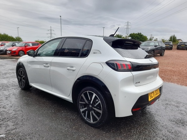 Used Peugeot 208 2021 for sale - 77129387: Photo 5