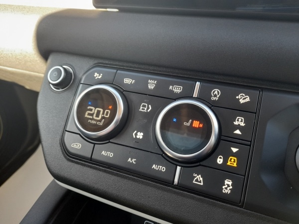 Used Land Rover Defender 2020 for sale - 76437182: Photo 30