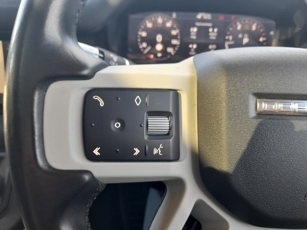 Used Land Rover Defender 2020 for sale - 76437182: Photo 31