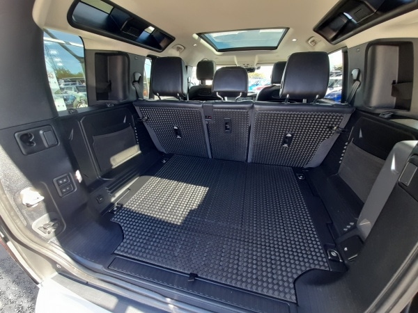 Used Land Rover Defender 2020 for sale - 76437182: Photo 8