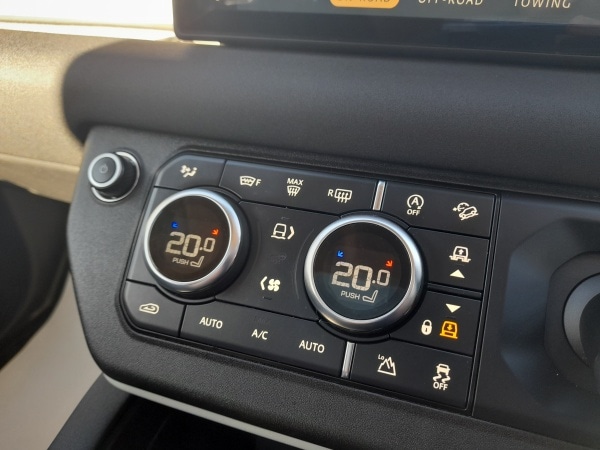 Used Land Rover Defender 2020 for sale - 76829577: Photo 29