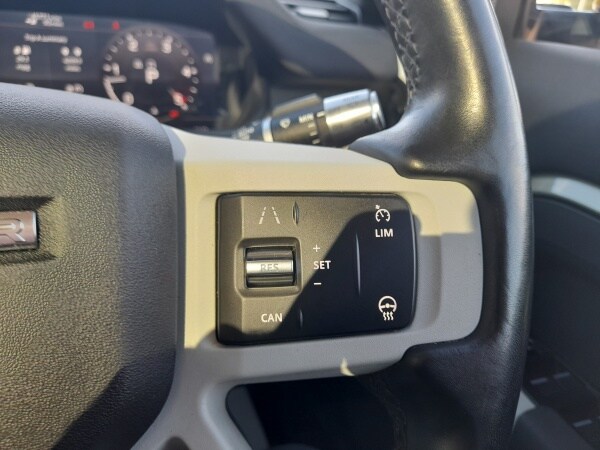 Used Land Rover Defender 2020 for sale - 76829577: Photo 32