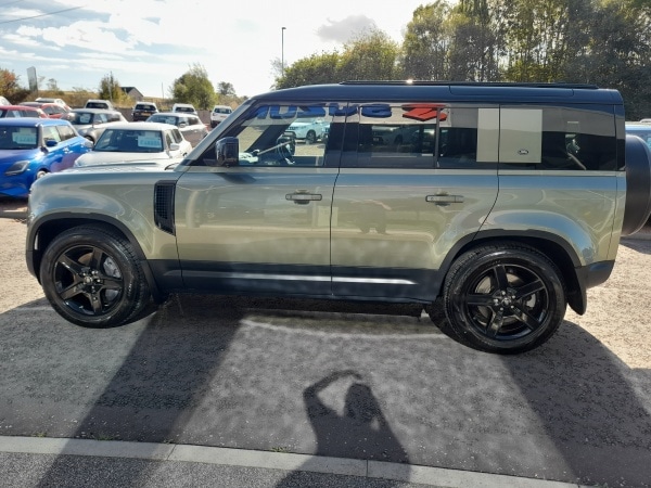 Used Land Rover Defender 2020 for sale - 76829577: Photo 5