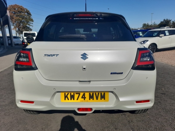 Used Suzuki Swift 2024 for sale - 76437171: Photo 9