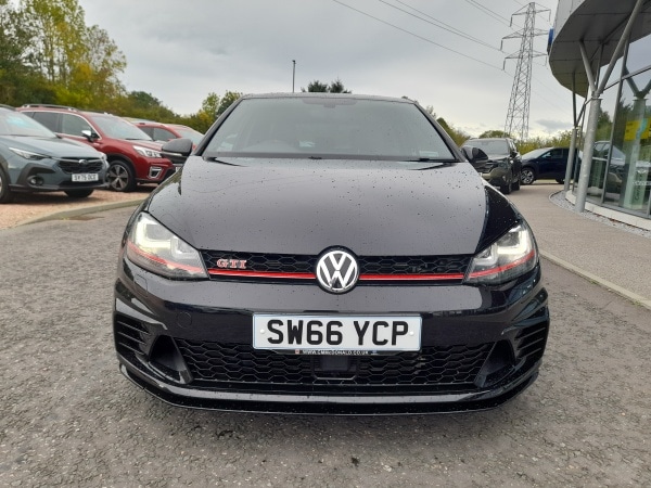 Used Volkswagen Golf 2016 for sale - 76437185: Photo 2