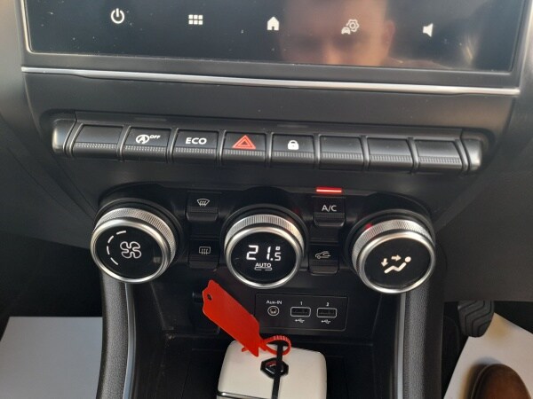 Used Renault Captur for sale - 78122719: Photo 17