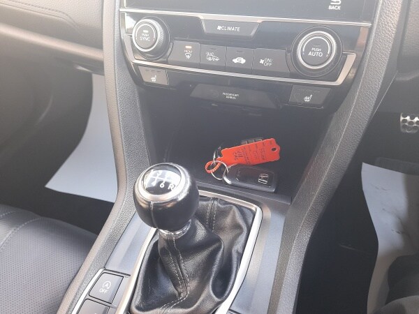 Used Honda Civic 2018 for sale - 78150979: Photo 27