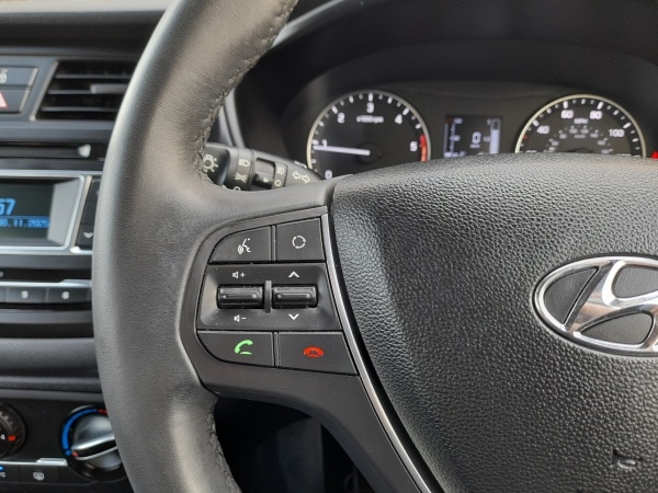 Used Hyundai i20 2018 for sale - 77129379: Photo 19